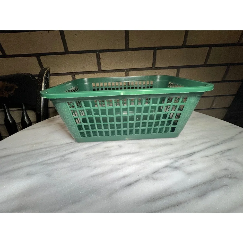 VTG Gensini Hunter Green Plastic Storage Basket Dorm Room Organizer Small  Tote